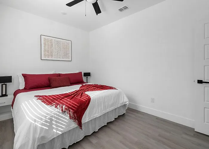 Sleeps 20 In Worth Stockyards With Hottub & Minigolf Vakantiehuis *