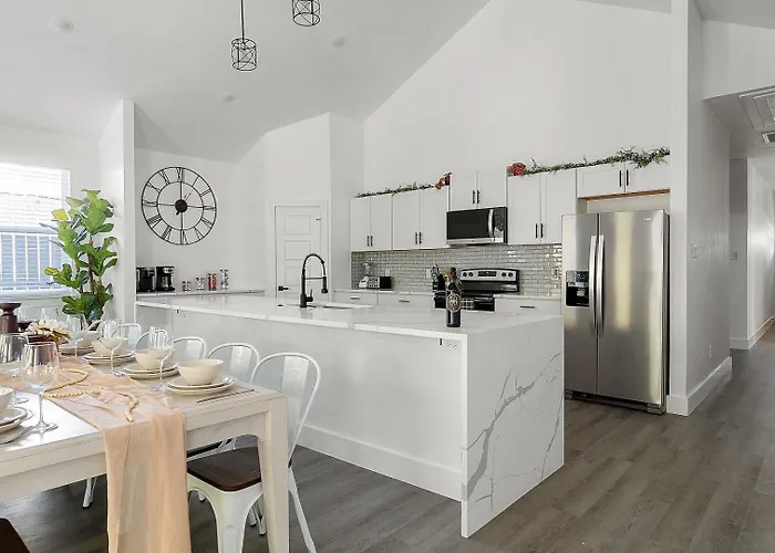 Sleeps 20 In Worth Stockyards With Hottub & Minigolf Vakantiehuis *
