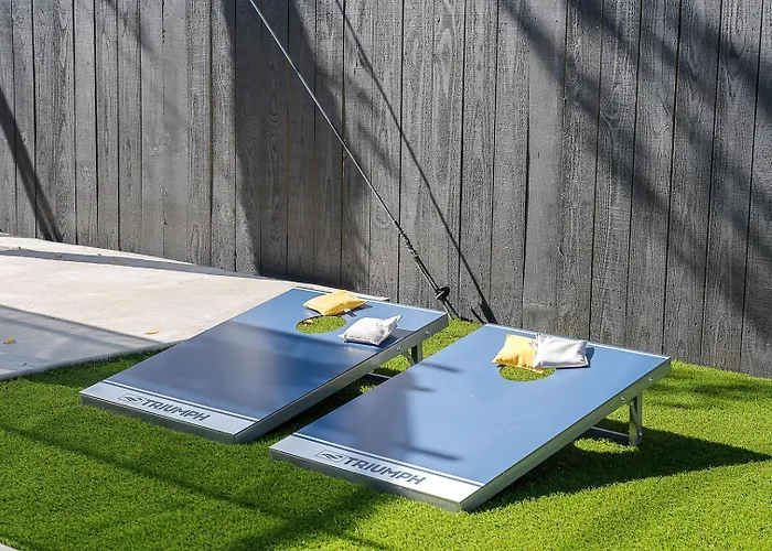 Sleeps 20 In Worth Stockyards With Hottub & Minigolf Vakantiehuis Fort Worth